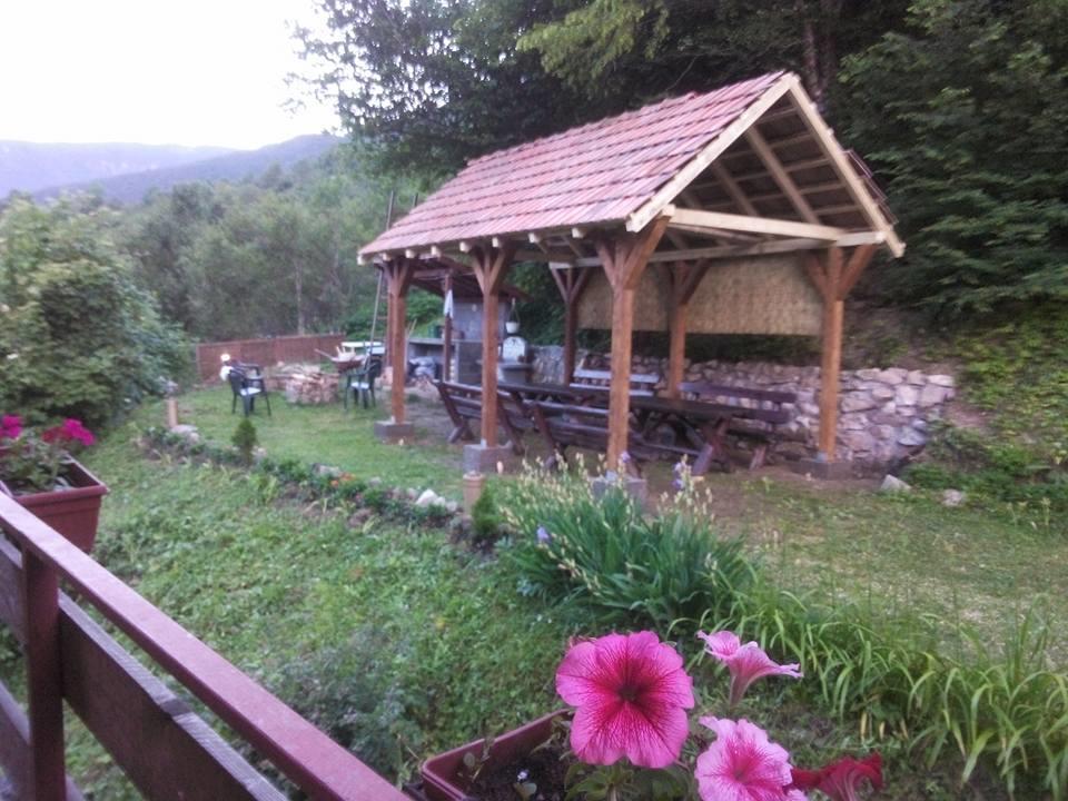 Turisticki Kompleks - Montana Tjentiste Exterior foto