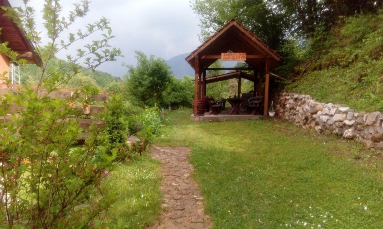 Turisticki Kompleks - Montana Tjentiste Exterior foto